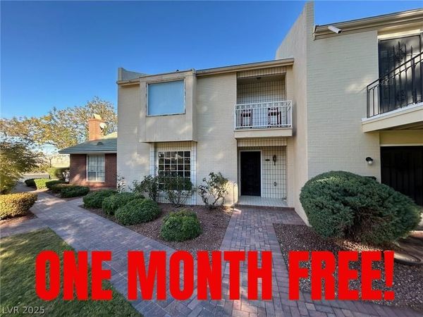 596 Tam O Shanter, Las Vegas, NV 89109