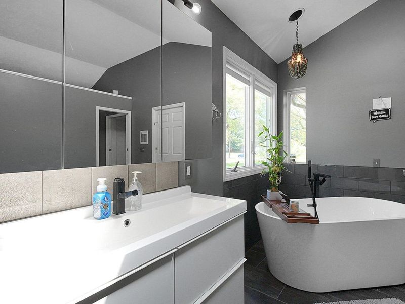 1108 W Church Street, Newark, OH 43055 Photo 16