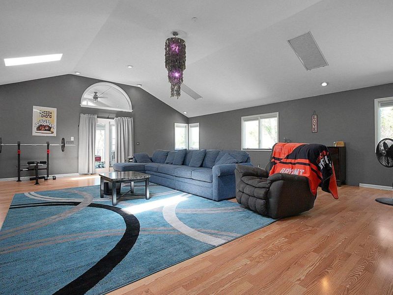 1108 W Church Street, Newark, OH 43055 Photo 17