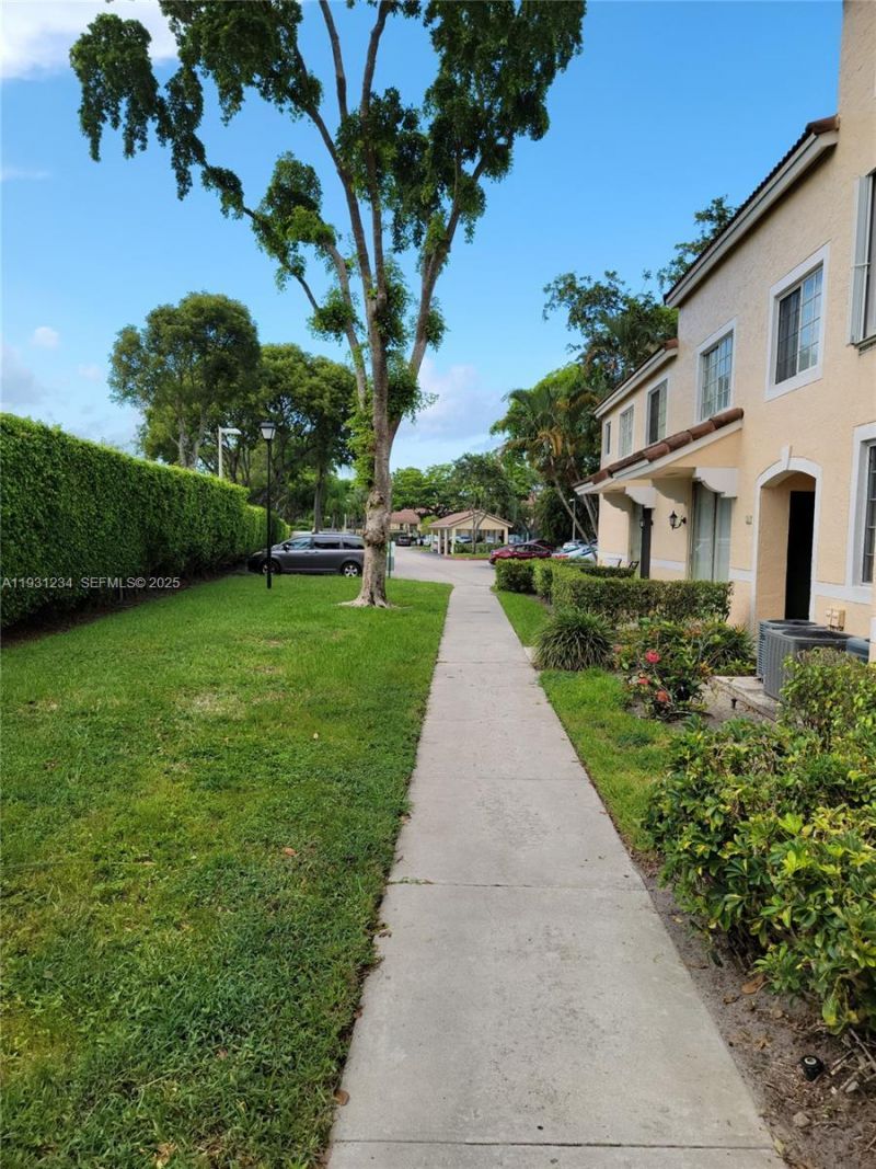 1701 Village Blvd, Unit 205, West Palm Beach, FL 33409 Photo