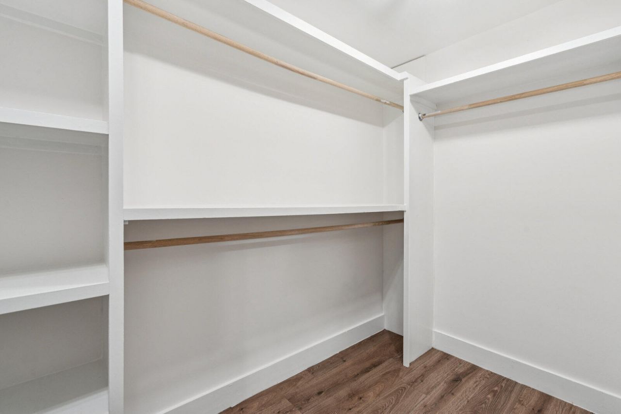 509 W 2nd South Street Photo 100