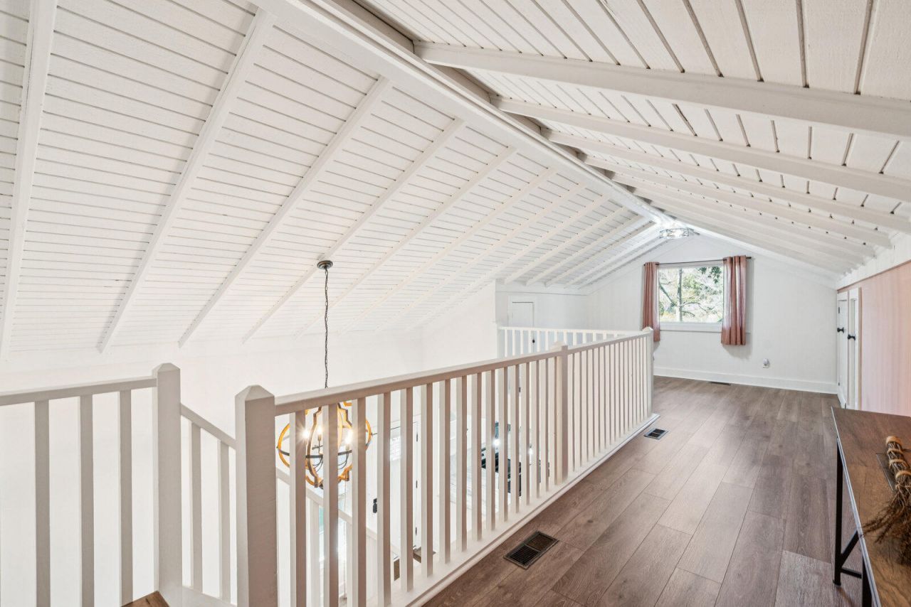 509 W 2nd South Street Photo 101