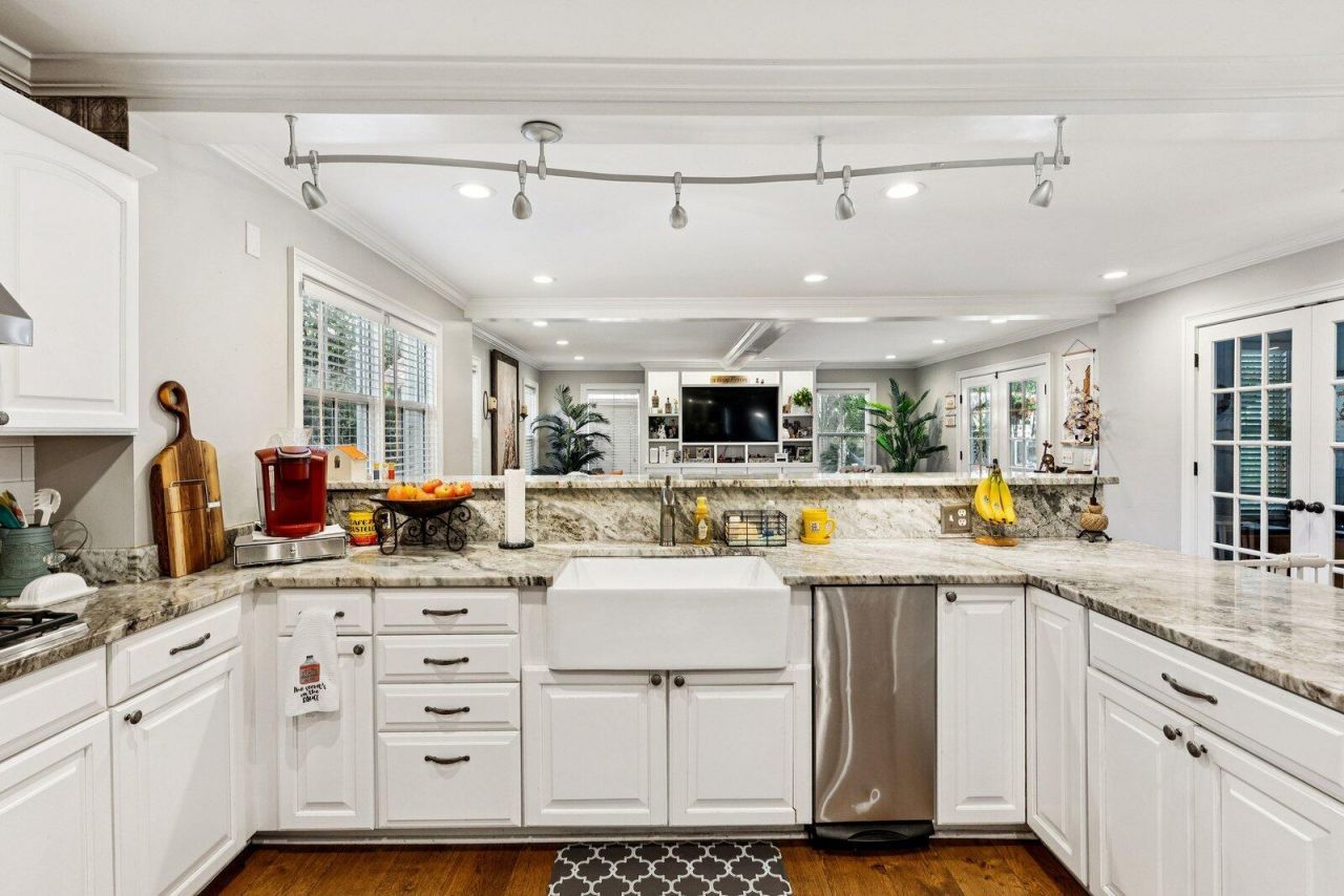 509 W 2nd South Street Photo 21