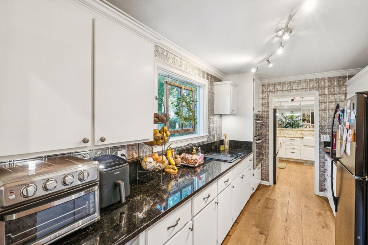 509 W 2nd South Street Photo 27