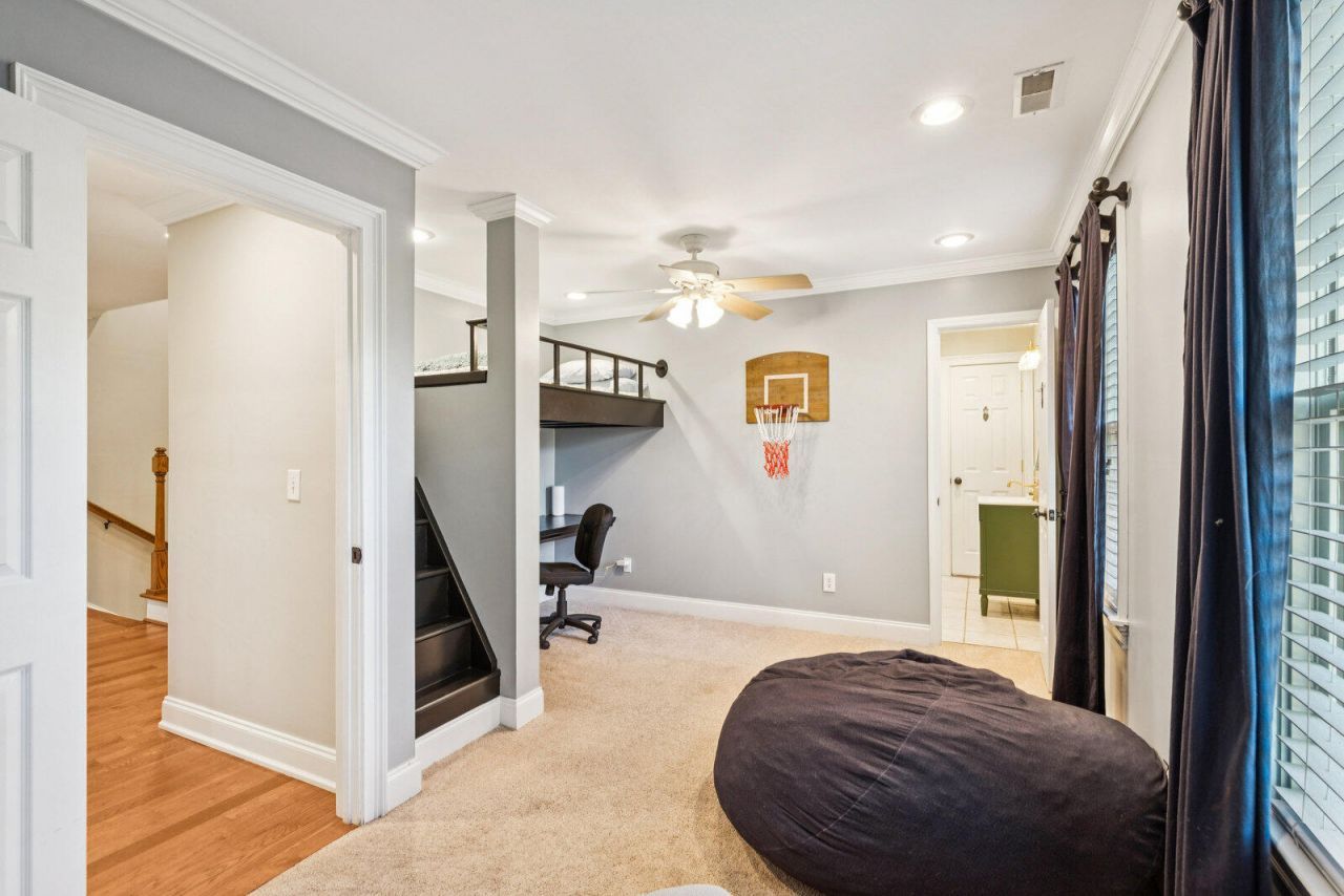 509 W 2nd South Street Photo 48