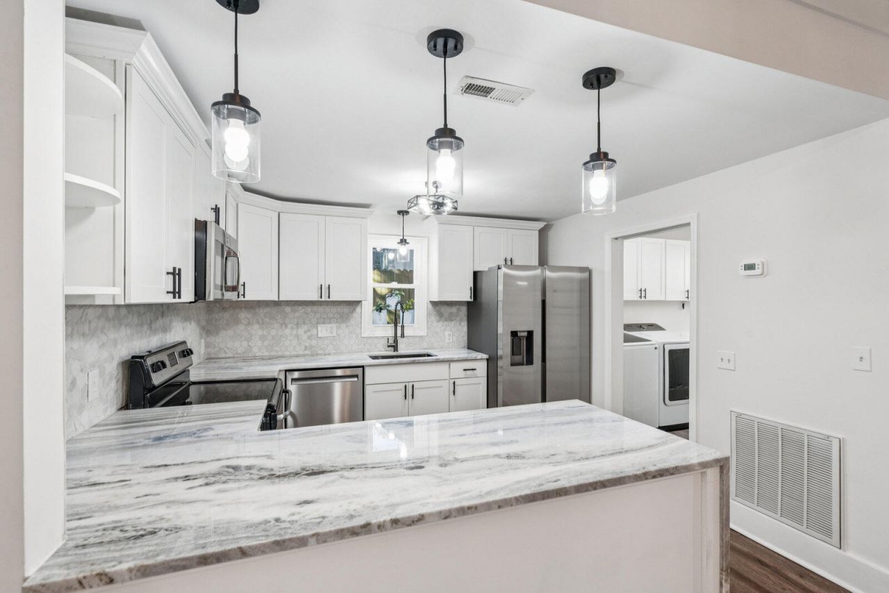 509 W 2nd South Street Photo 92