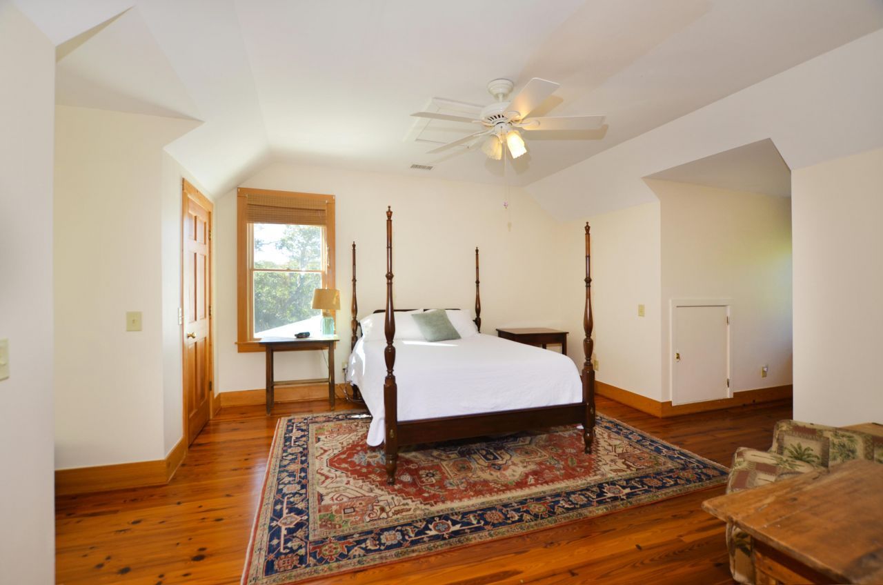 9715 Two Pines Road Photo 32