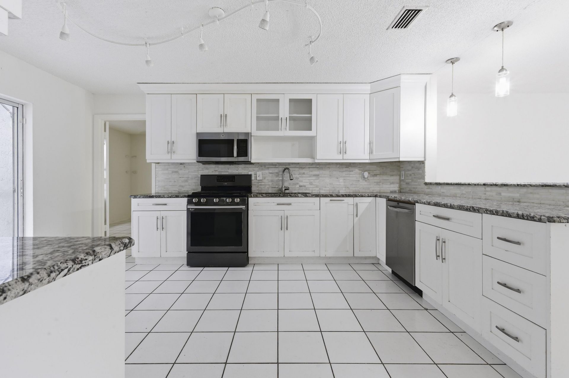 6130 Bluegrass Circle, Greenacres, FL 33463 Photo