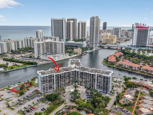 200 Leslie Dr, Unit 707, Hallandale Beach, FL 33009