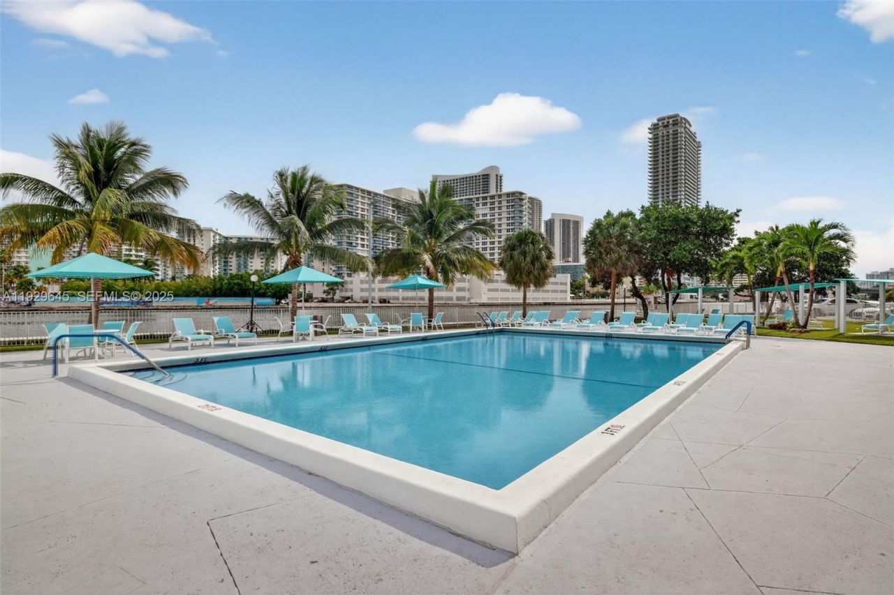 200 Leslie Dr, Unit 707, Hallandale Beach, FL 33009 Photo