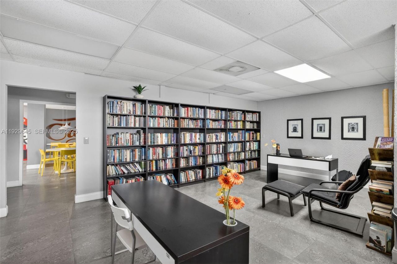 200 Leslie Dr, Unit 707, Hallandale Beach, FL 33009 Photo