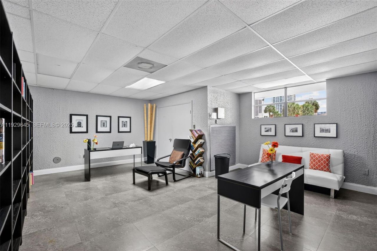 200 Leslie Dr, Unit 707, Hallandale Beach, FL 33009 Photo