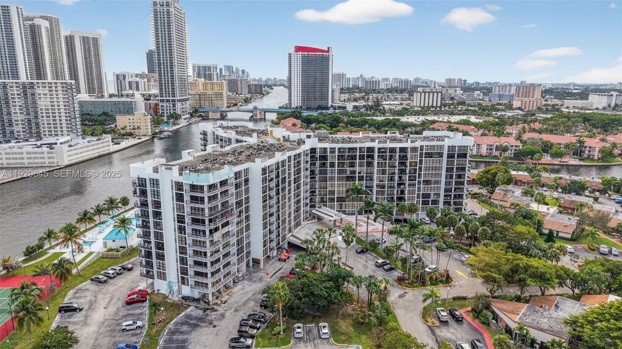 200 Leslie Dr, Unit 707, Hallandale Beach, FL 33009 Photo