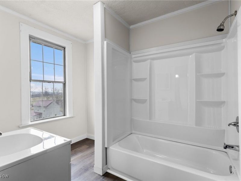 204 Oak Street, Bethesda, OH 43719 Photo 18