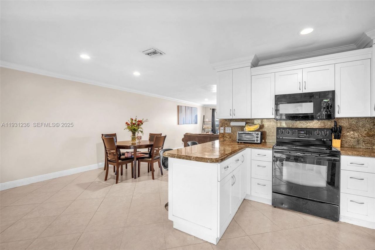 3370 N Beau Rivage Dr, Unit 3N, Pompano Beach, FL 33064 Photo