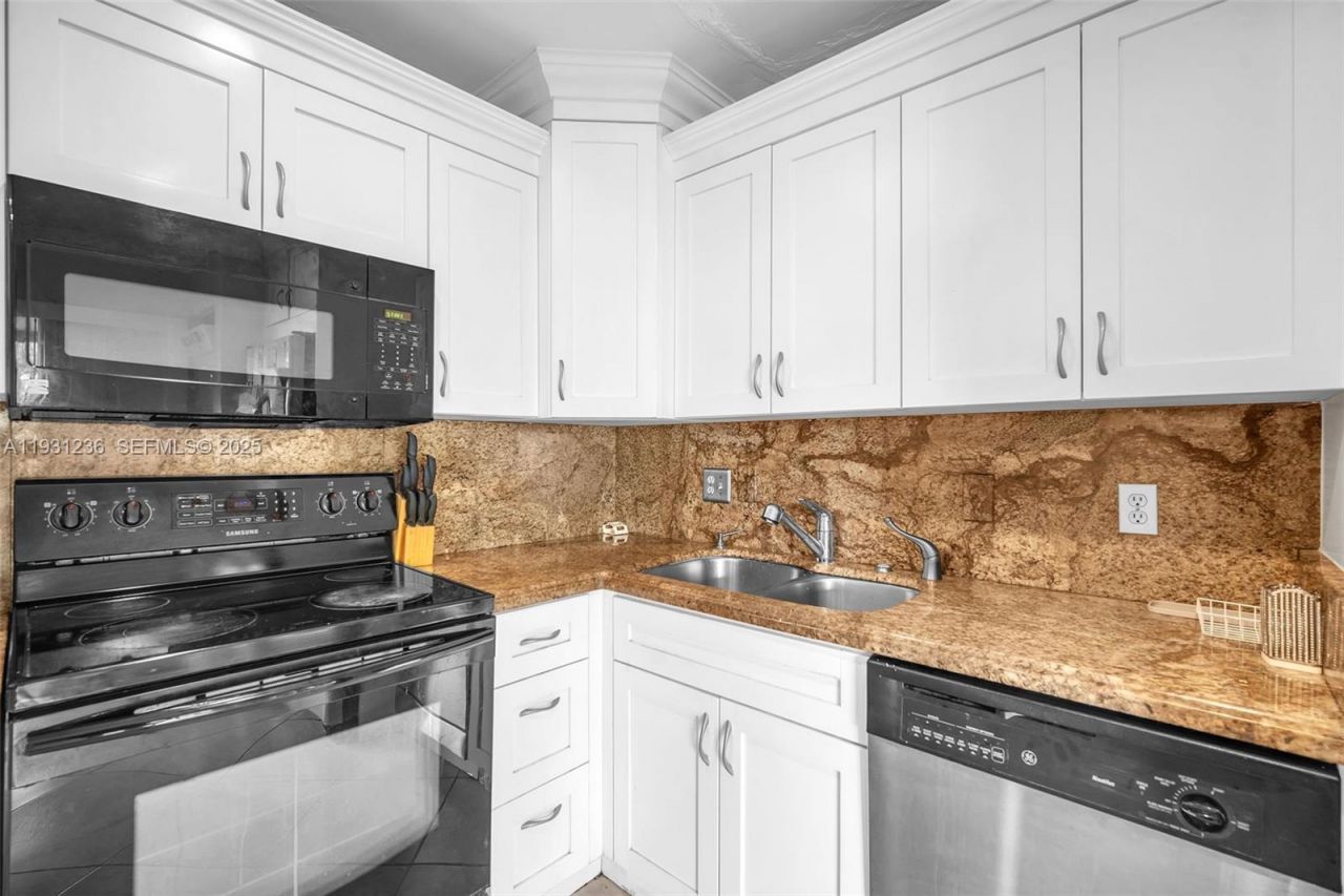 3370 N Beau Rivage Dr, Unit 3N, Pompano Beach, FL 33064 Photo