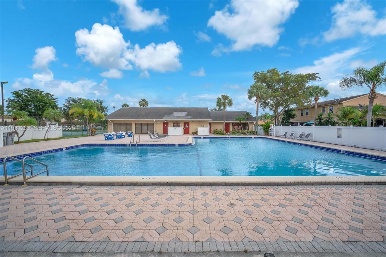 3370 N Beau Rivage Dr, Unit 3N, Pompano Beach, FL 33064 Photo