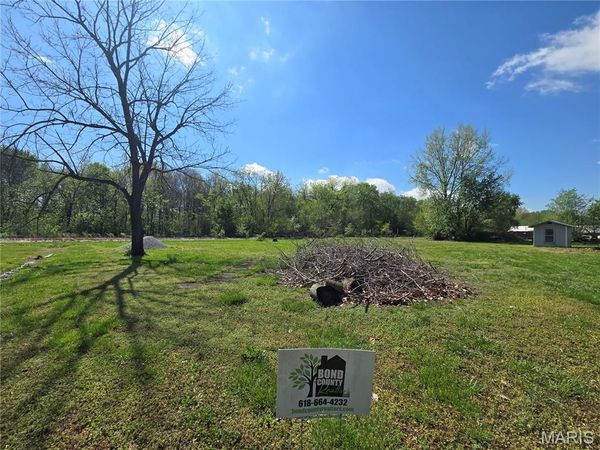 102 W 3rd Street, Coffeen, IL 62017