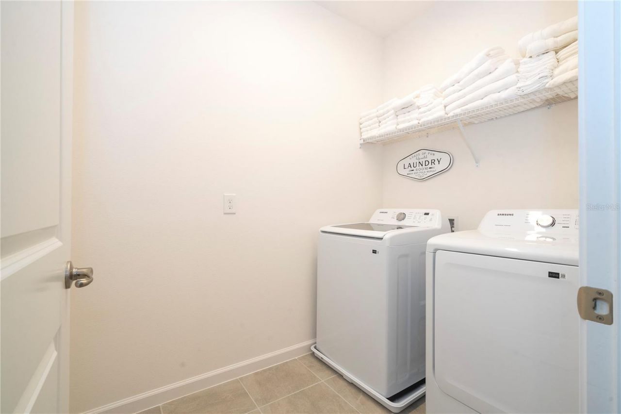 5887 High Seas Drive, Orlando, FL 32821 Photo