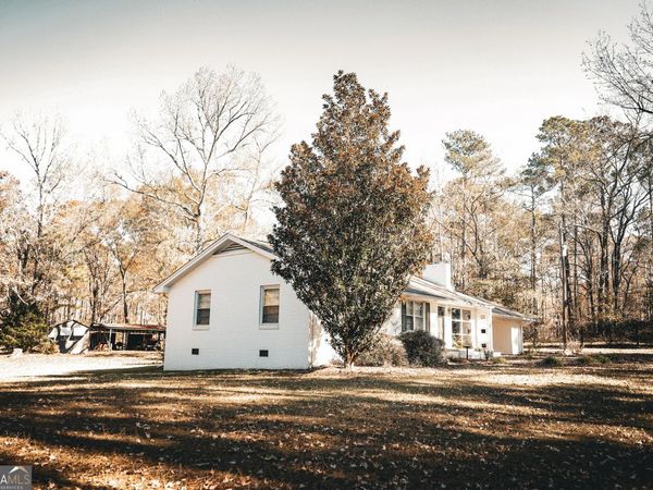 814 Oak Grove Church Road, Musella, GA 31066