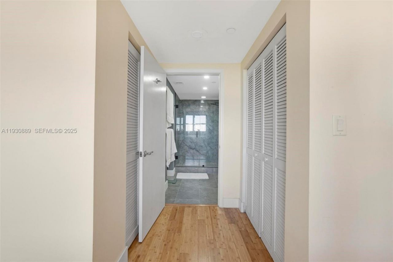 19501 W Country Club Dr, Unit 1202, Aventura, FL 33180 Photo