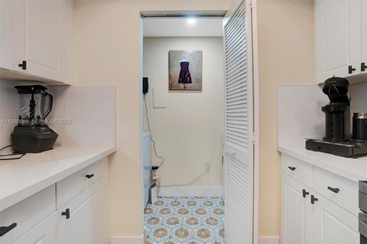 19501 W Country Club Dr, Unit 1202, Aventura, FL 33180 Photo