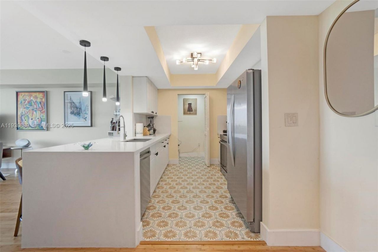 19501 W Country Club Dr, Unit 1202, Aventura, FL 33180 Photo