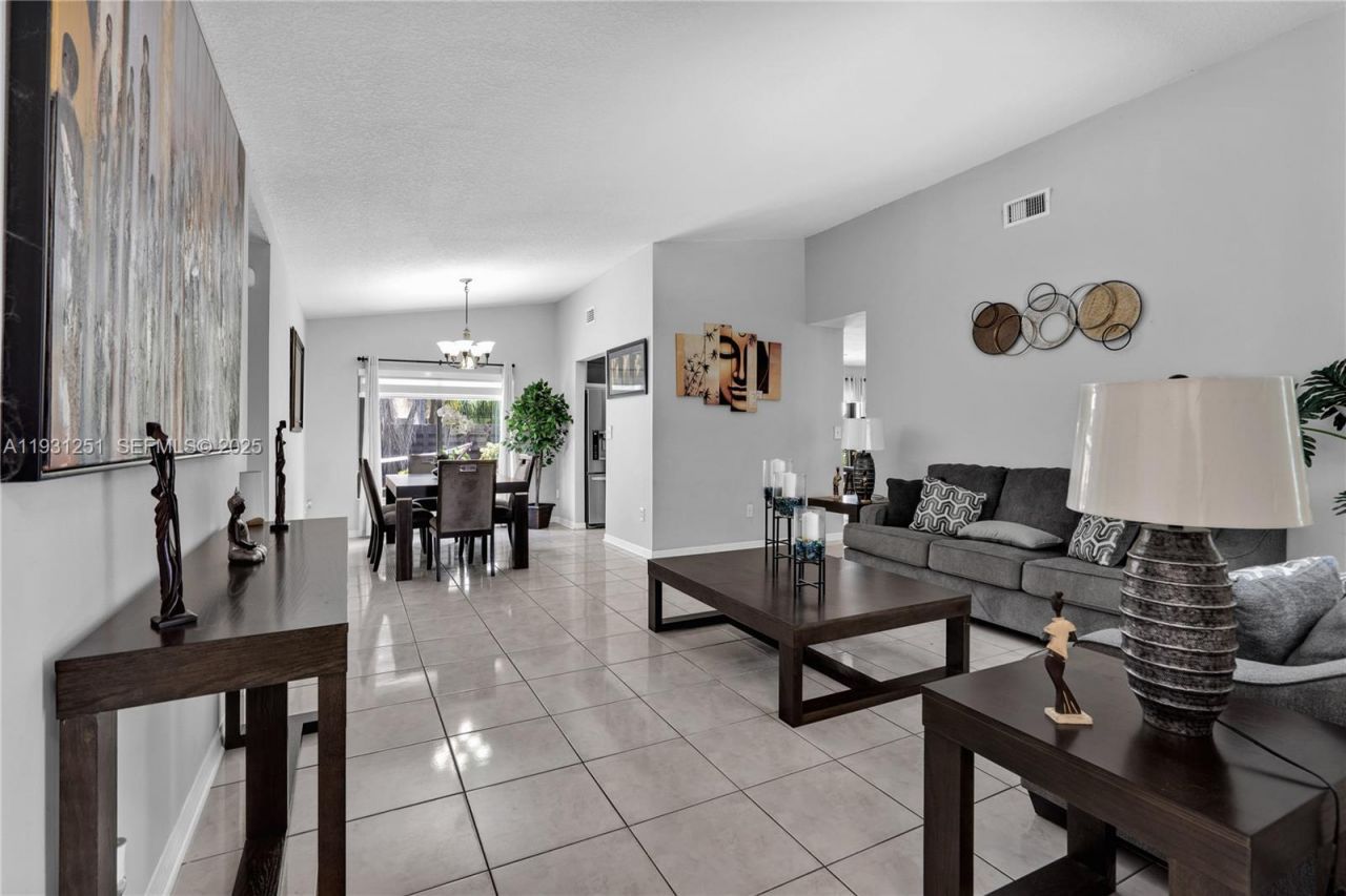 5308 SW 117th Ave, Cooper City, FL 33330 Photo