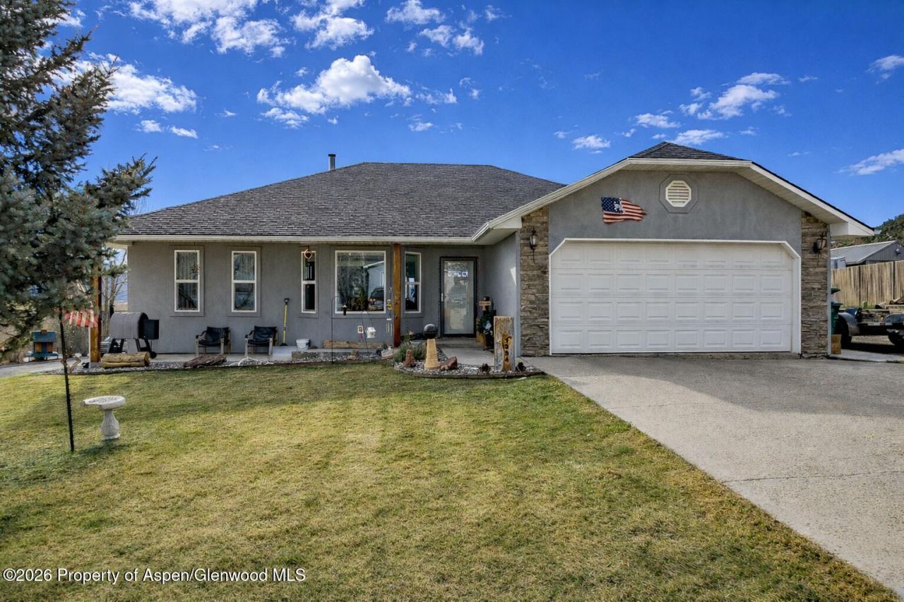 1394 Ridge Road, Meeker, CO 81641 Main Photo