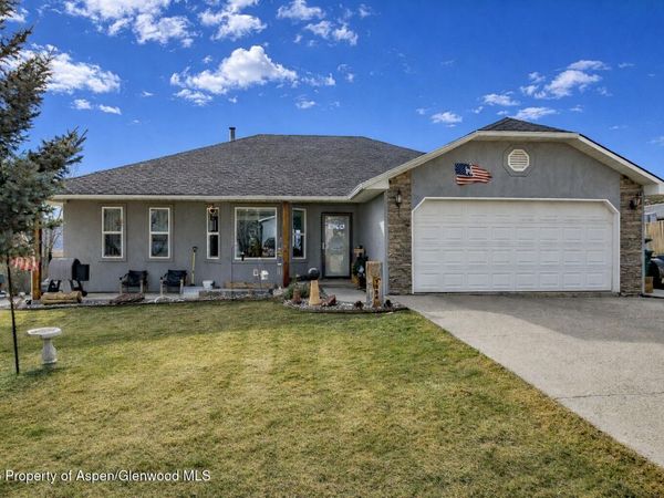 1394 Ridge Road, Meeker, CO 81641