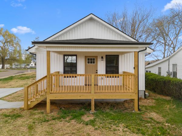 734 Seymour Street, Morristown, TN 37813