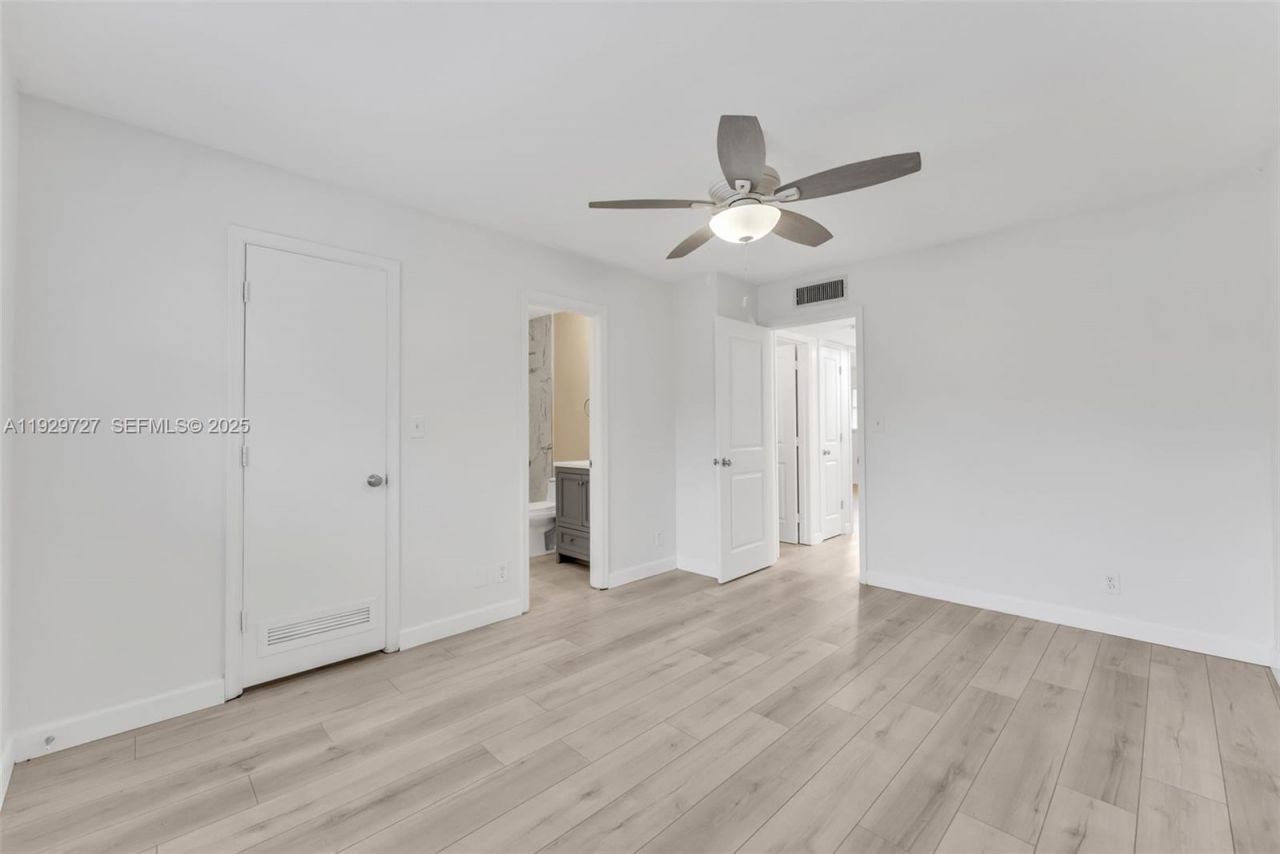 2945 NW 68th St, Fort Lauderdale, FL 33309 Photo