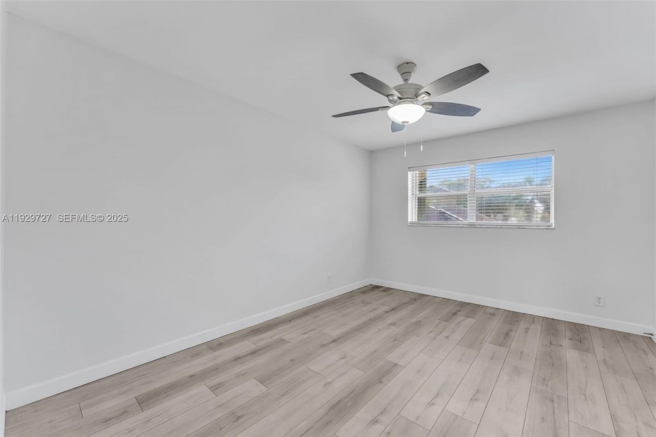 2945 NW 68th St, Fort Lauderdale, FL 33309 Photo