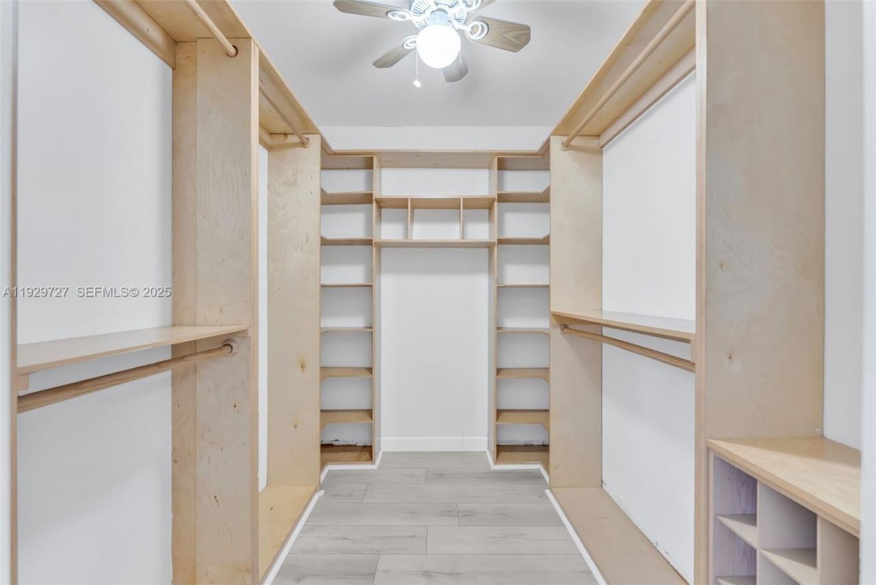 2945 NW 68th St, Fort Lauderdale, FL 33309 Photo