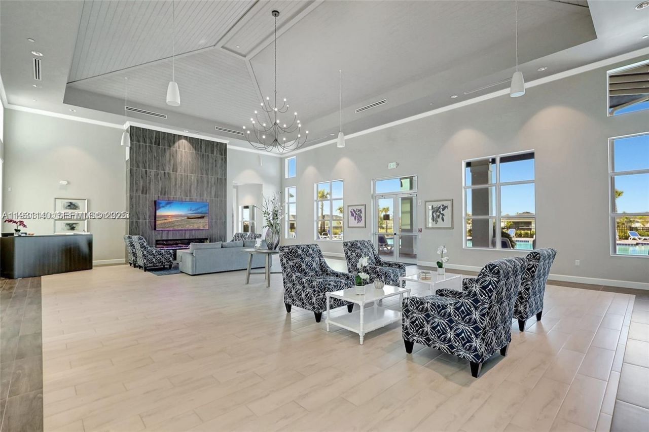 400 SE Mulberry Way , Unit 400, Port Saint Lucie, FL 34984 Photo