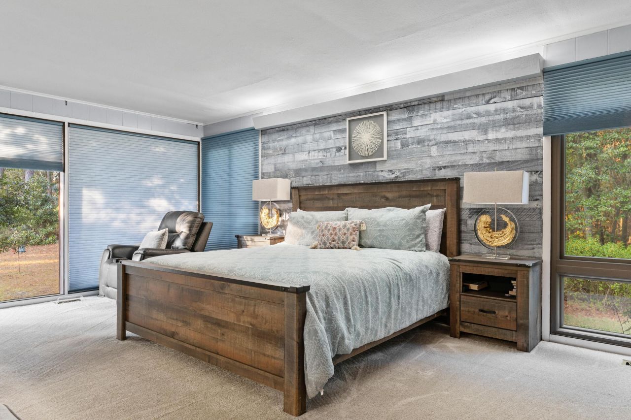 280 NW Livingston Terrace Photo 12