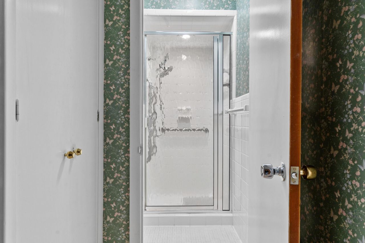 280 NW Livingston Terrace Photo 16