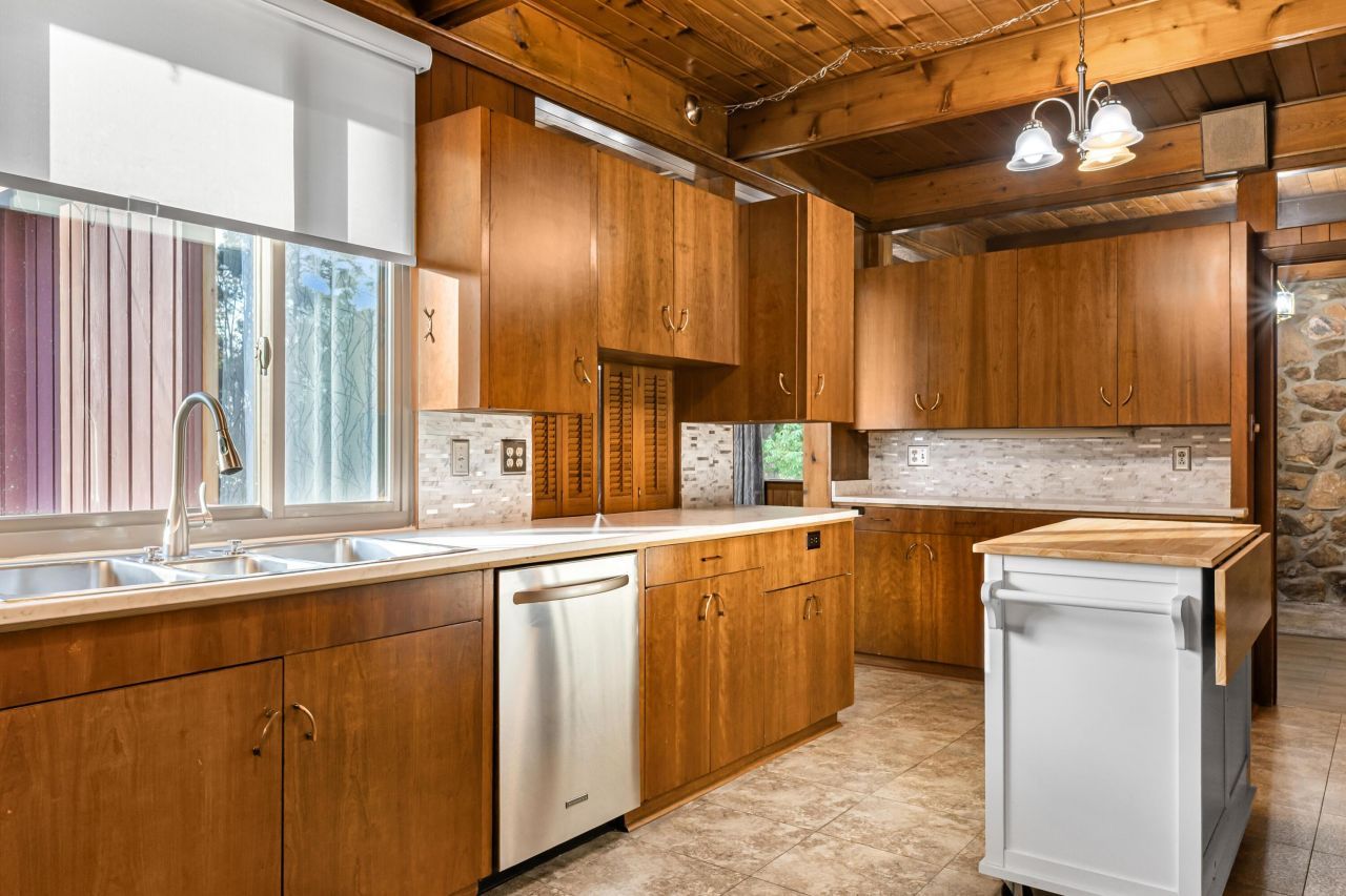 280 NW Livingston Terrace Photo 23