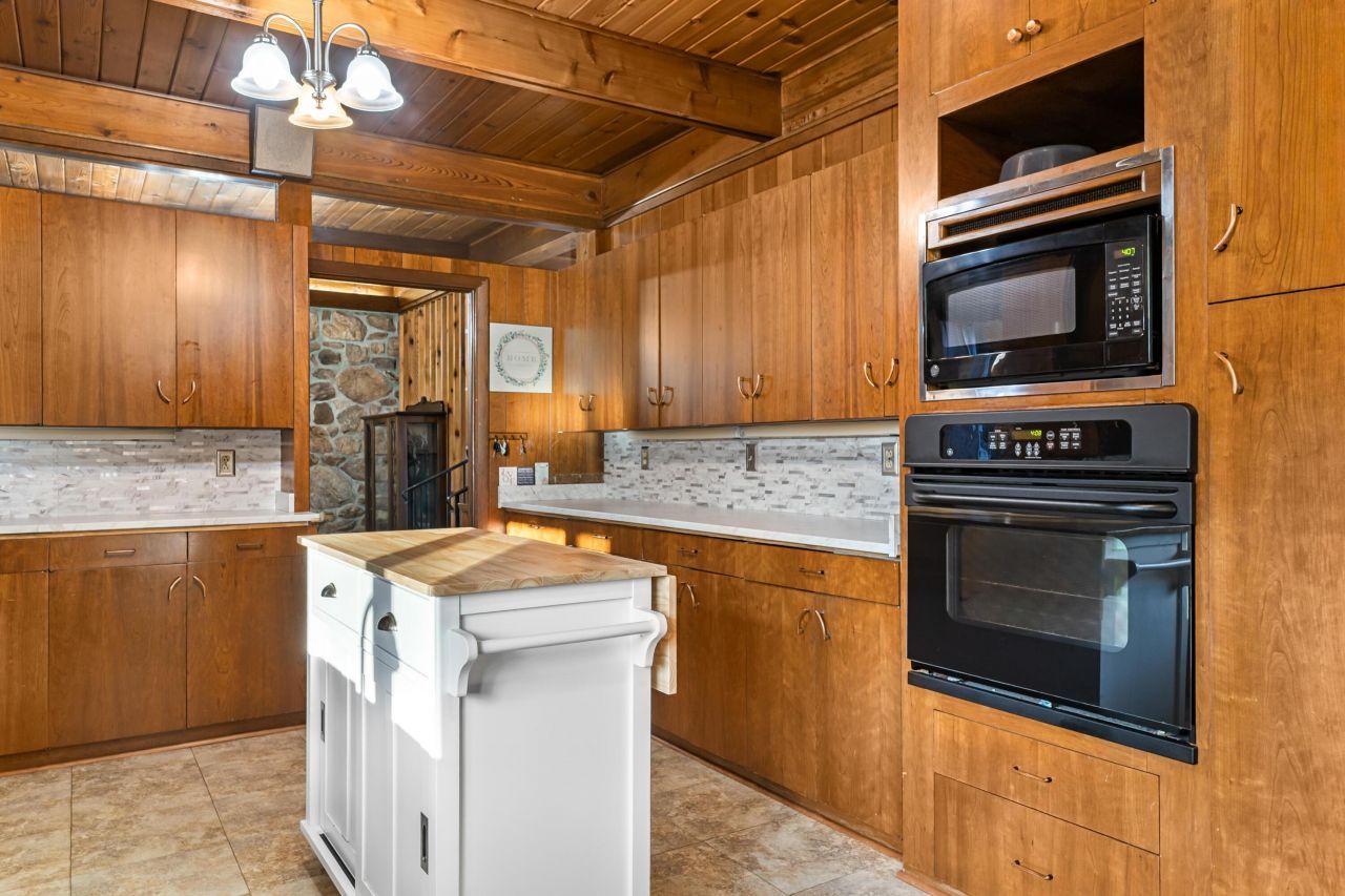 280 NW Livingston Terrace Photo 24