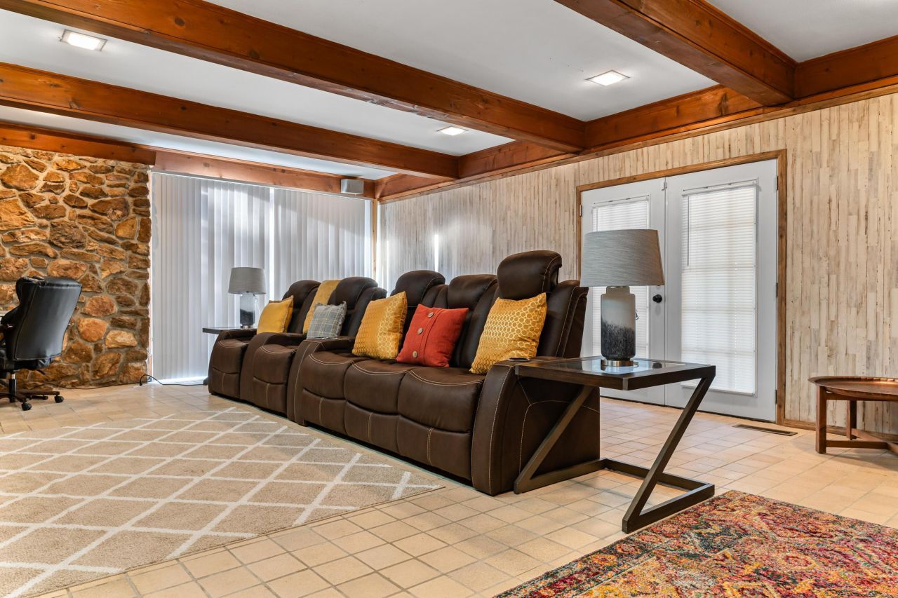 280 NW Livingston Terrace Photo 32