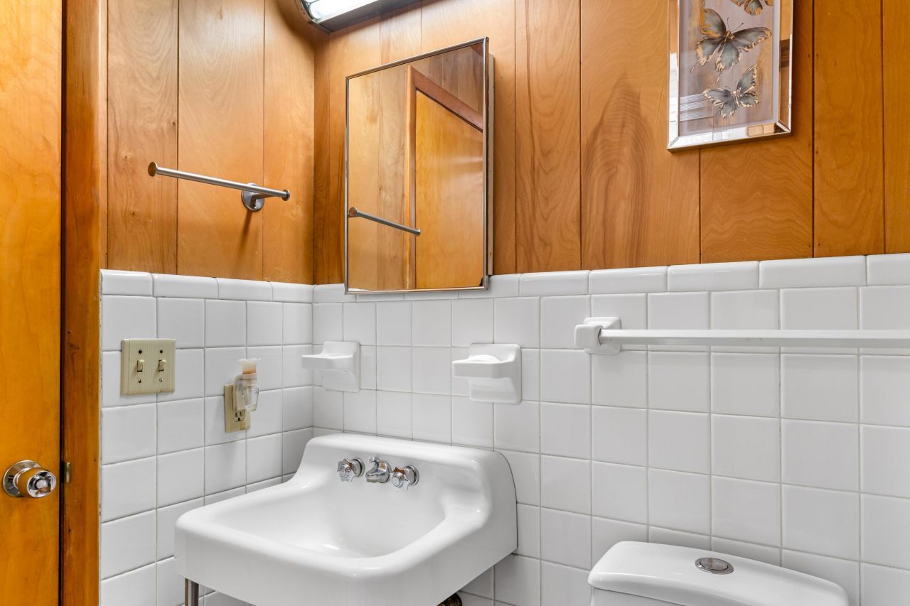 280 NW Livingston Terrace Photo 33