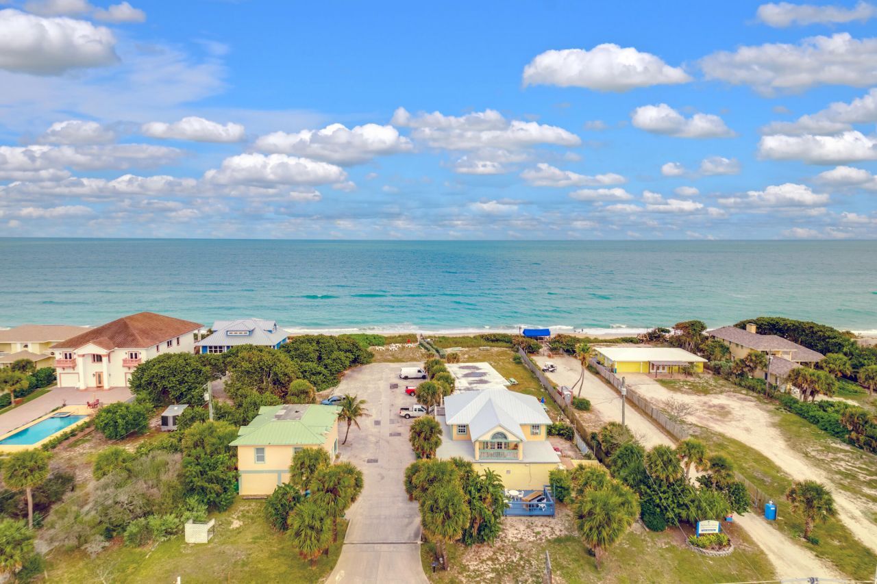 5935 S Hwy A1a, Melbourne Beach, FL 32951 Photo