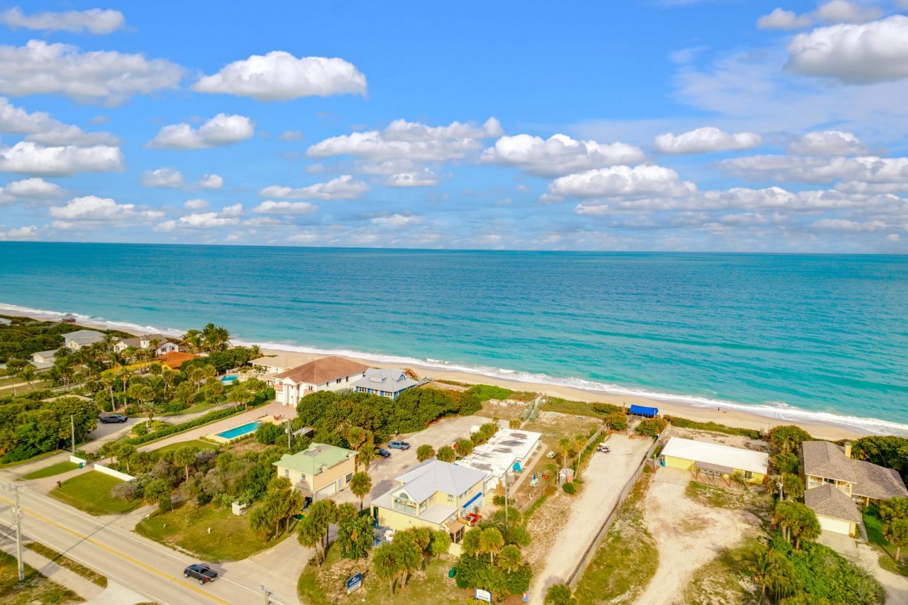 5935 S Hwy A1a, Melbourne Beach, FL 32951 Photo