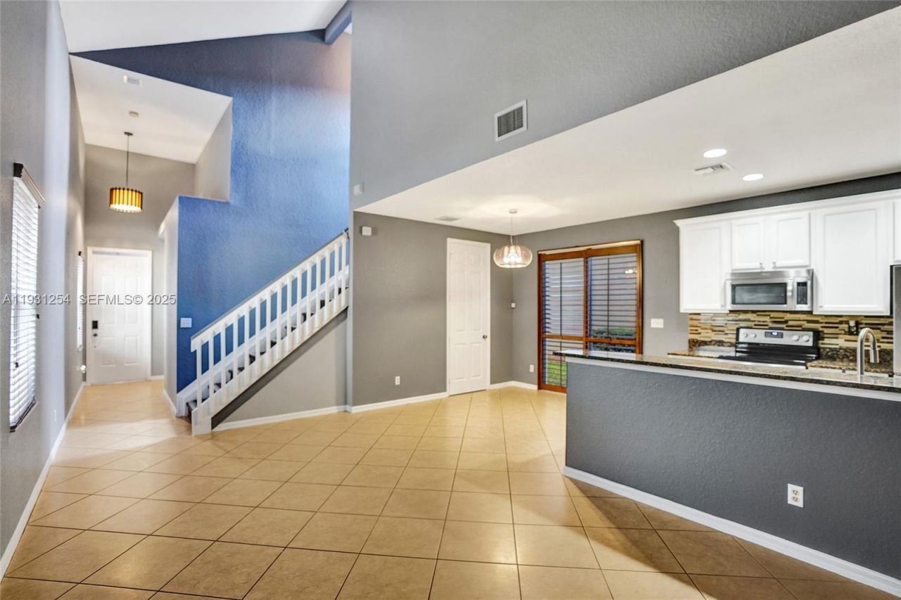 2057 SE Avon Park Dr, Port Saint Lucie, FL 34952 Photo