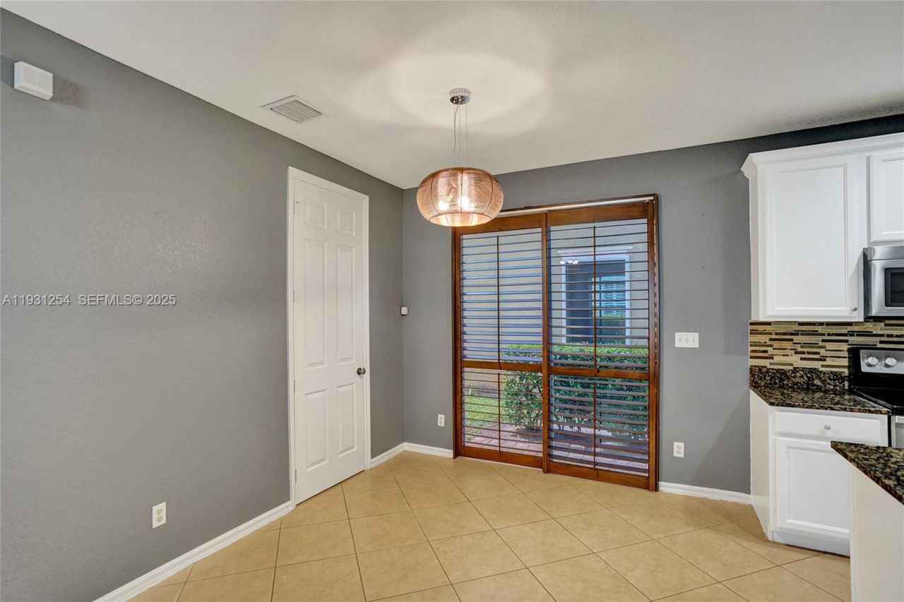 2057 SE Avon Park Dr, Port Saint Lucie, FL 34952 Photo