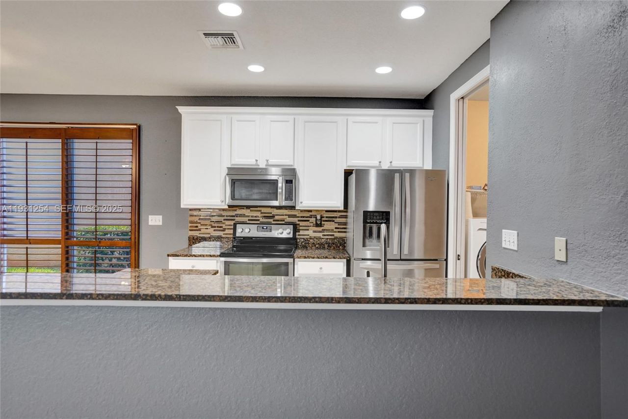 2057 SE Avon Park Dr, Port Saint Lucie, FL 34952 Photo