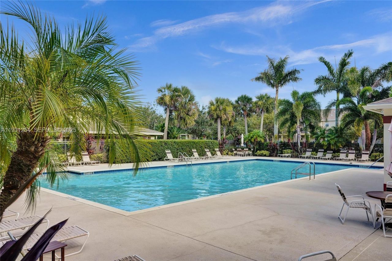 2057 SE Avon Park Dr, Port Saint Lucie, FL 34952 Photo