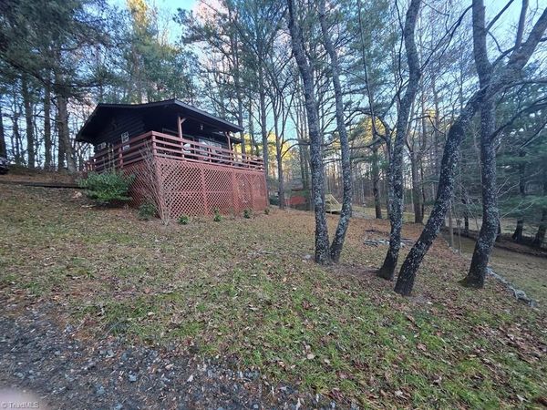 193 Little Grindstone Lane , Millers Creek, NC 28651