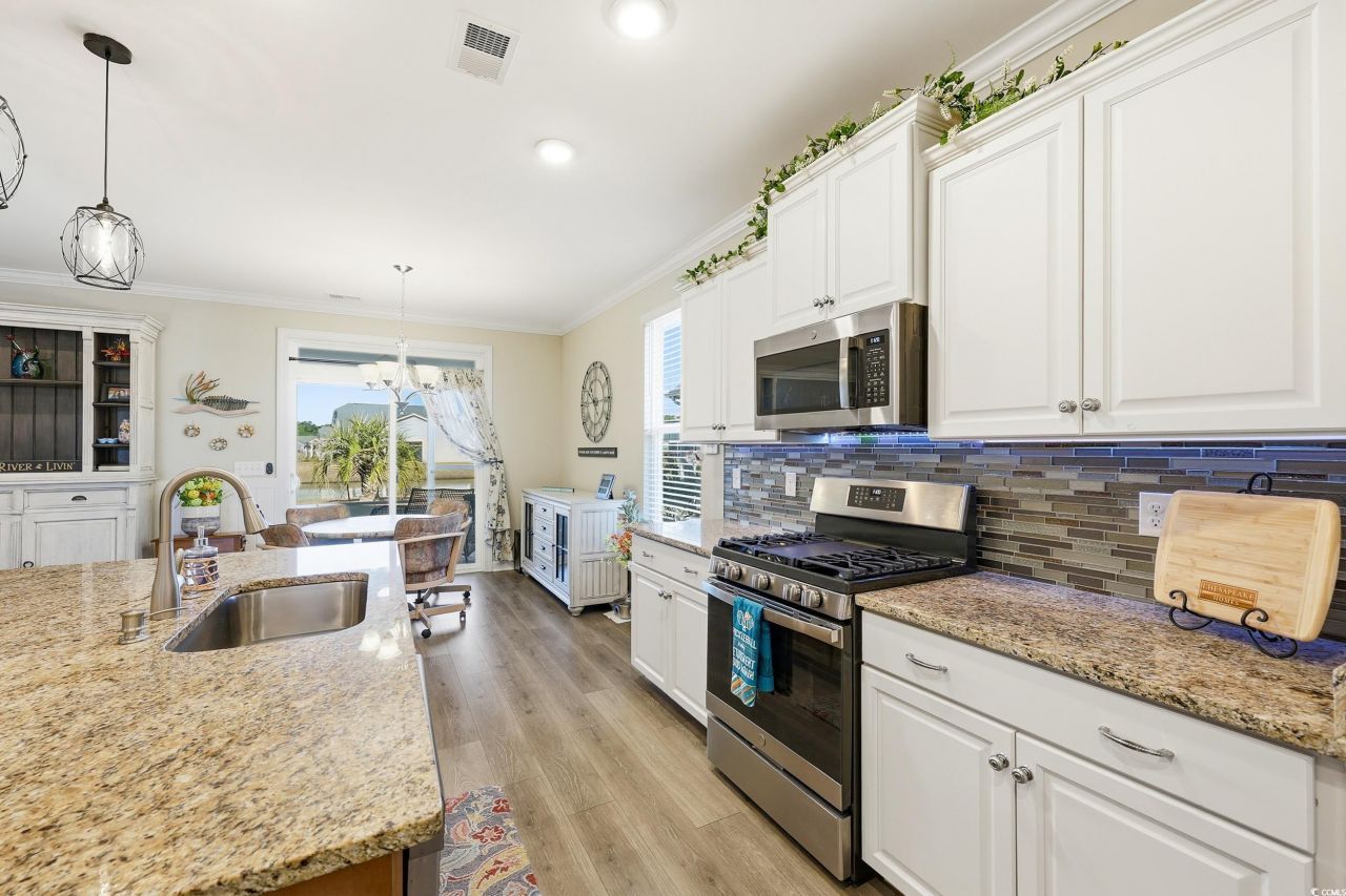 3458 Eversheen Dr. Photo 14