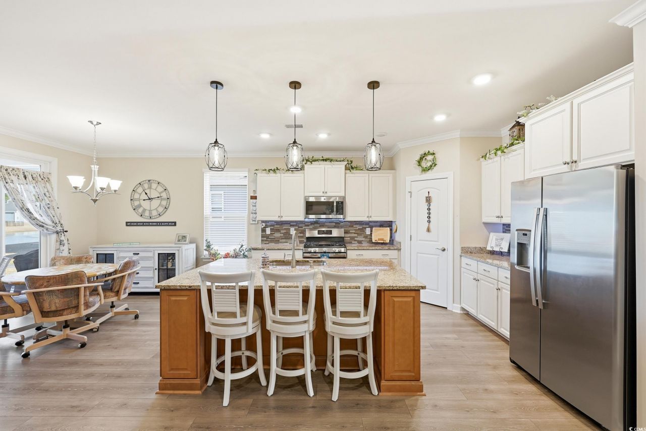 3458 Eversheen Dr. Photo 16